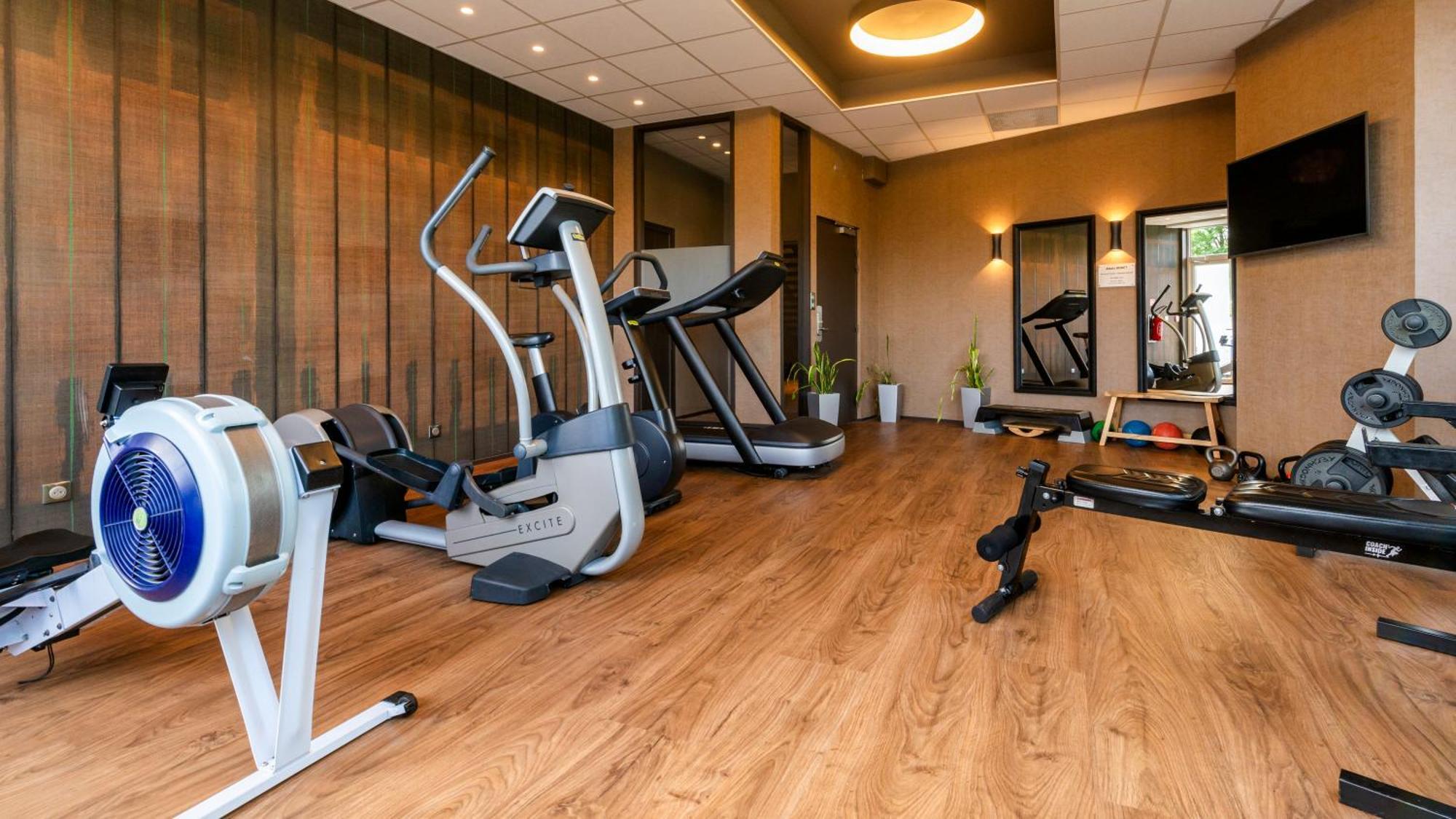 Novotel Reims Тинкё Экстерьер фото