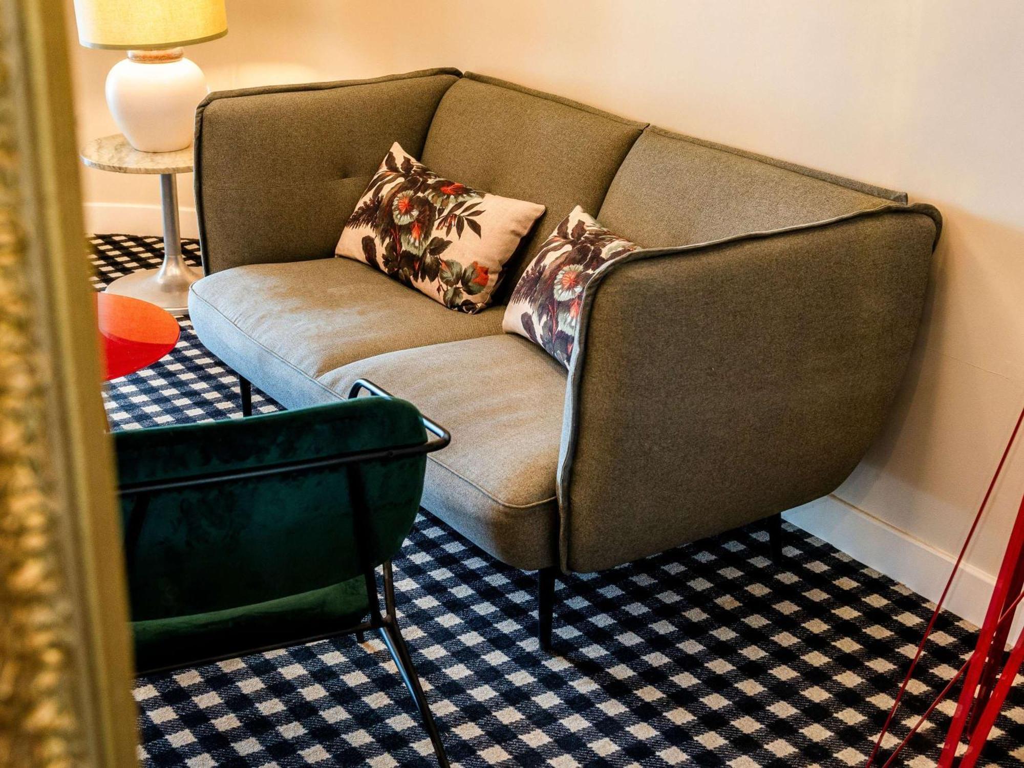 Novotel Reims Тинкё Экстерьер фото