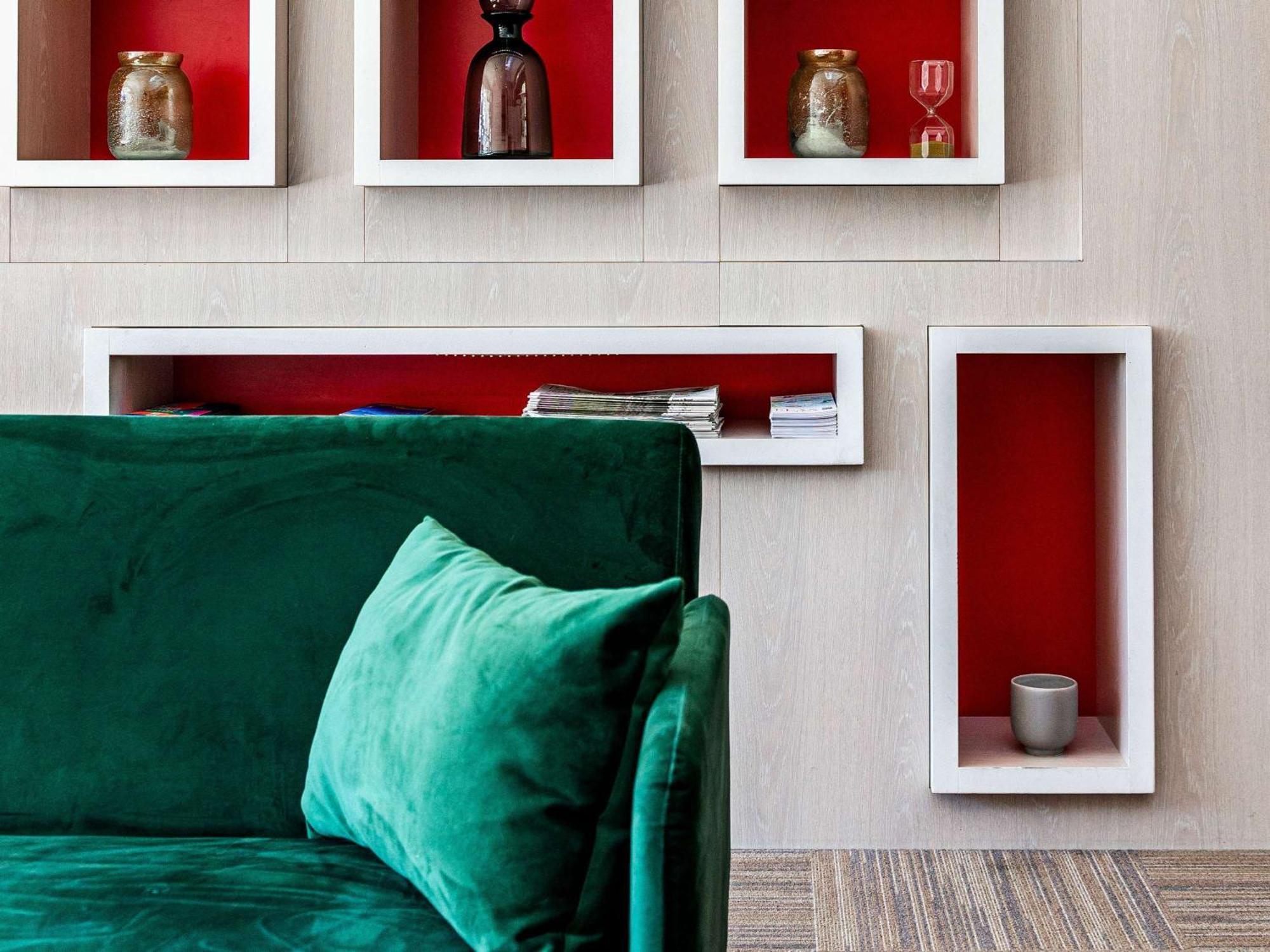 Novotel Reims Тинкё Экстерьер фото